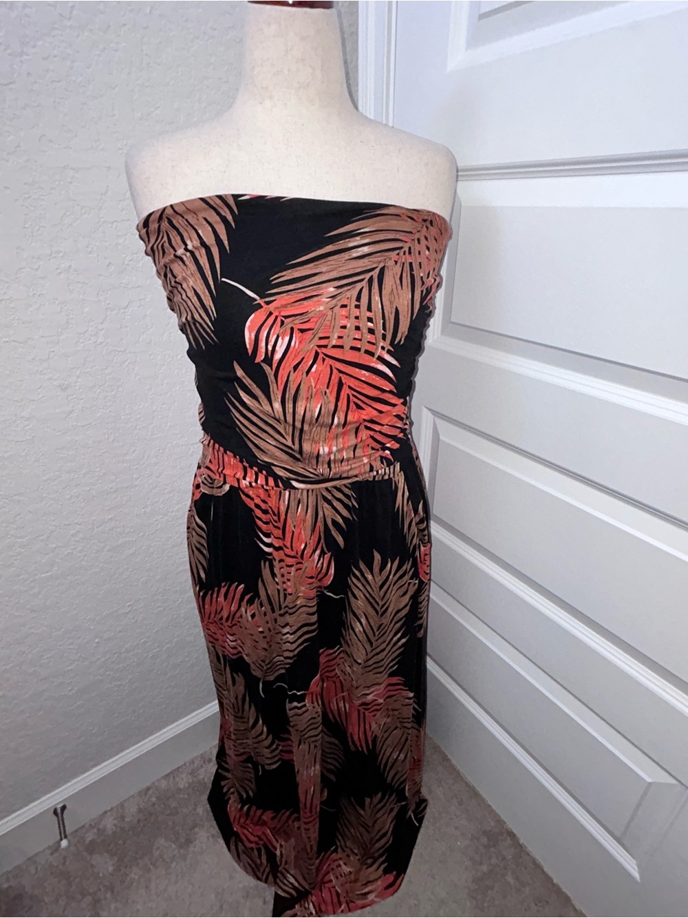 Lascana Venus Tropical Palm Print Strapless Maxi Dress - Picture 10 of 11